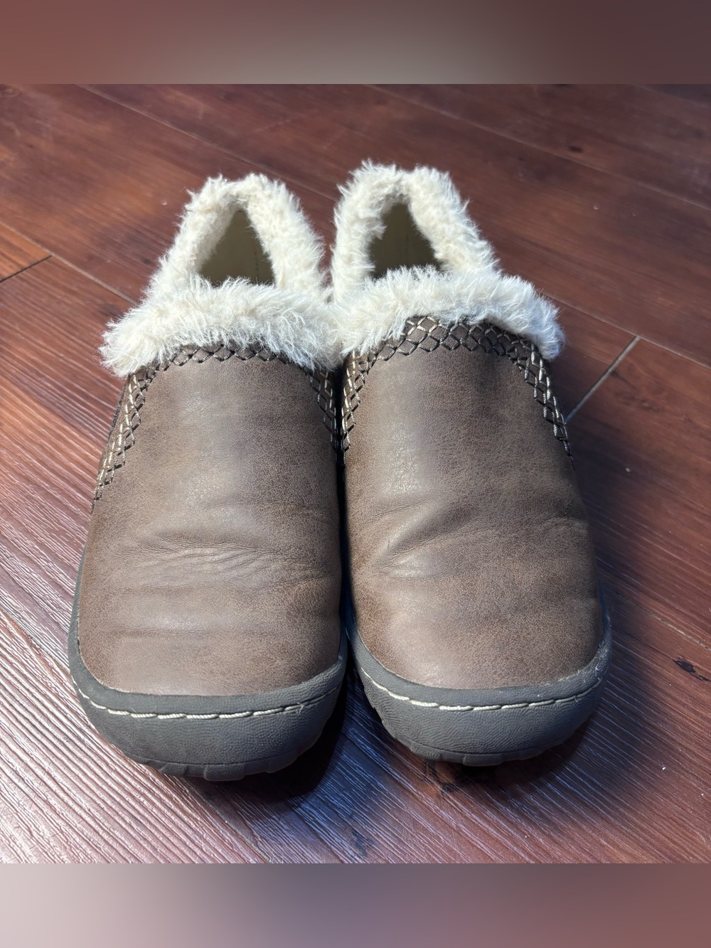 JBU Willow Brown Slip-On Moccasin Shoes Women’s Size 6, Faux Fur Memory Foam